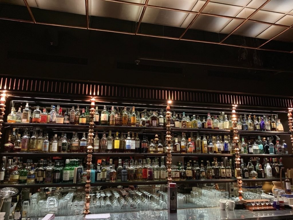 ARTOZ Bar club scbd