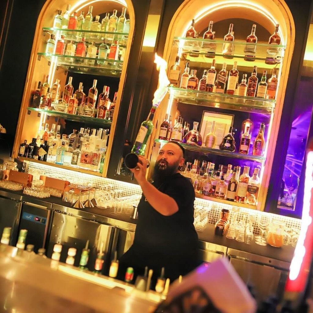 bar the great gatsby
